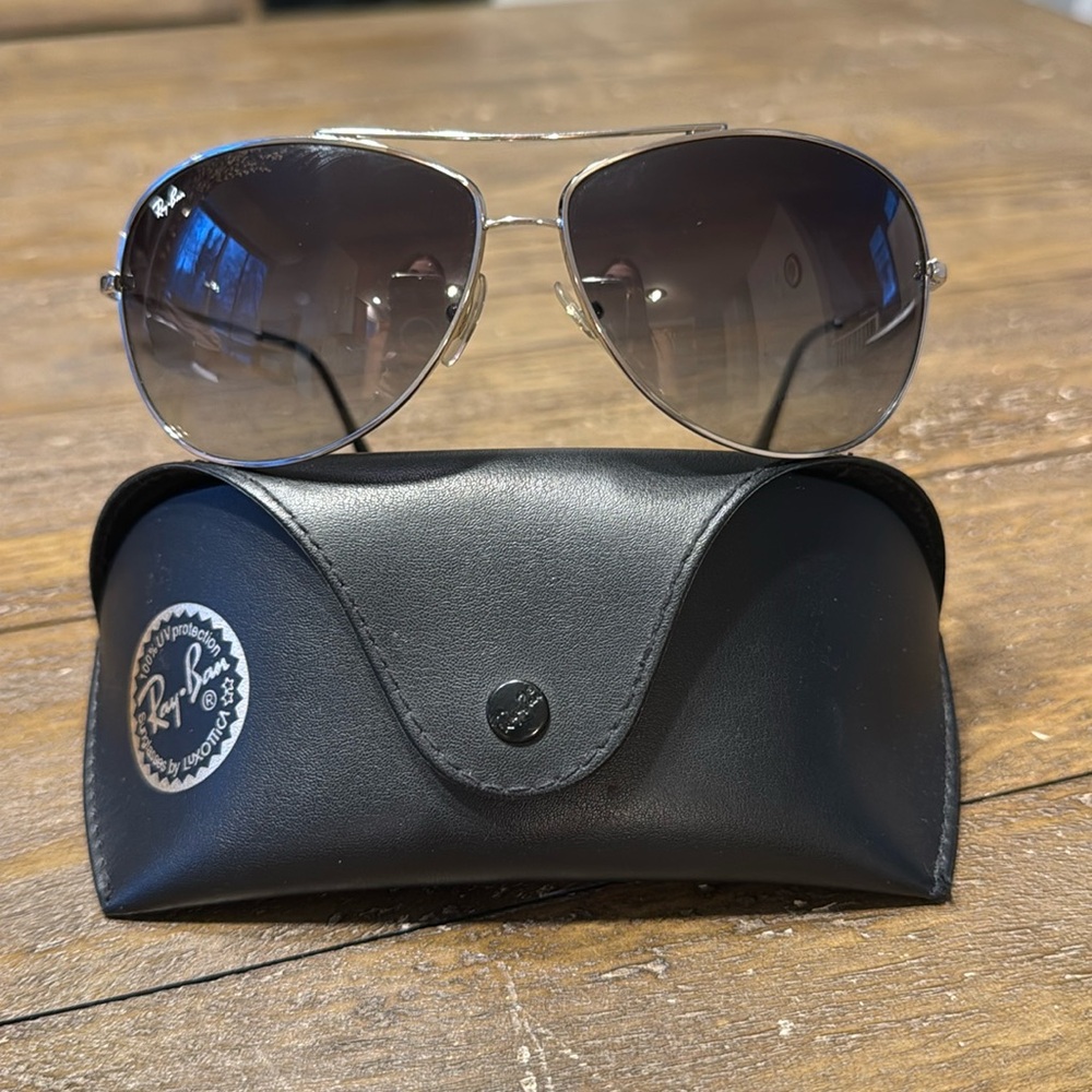 Women’s Ray Ban Aviator Sunglasses 3293